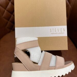 Steven By Steve Madden Cream and Tan Sandals